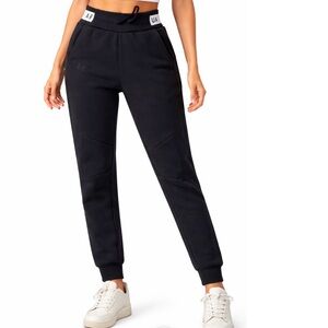 Thick Under Armour elastic waist pull on warm pants in black SZ Youth MD